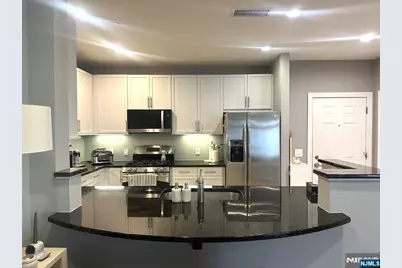2208 Riverview Avenue 208 #208, Englewood, NJ 07631 - Photo 8