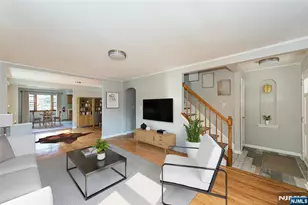 3 Vivian Ct, Fair Lawn, NJ 07410 - Photo 1