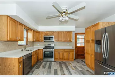 3 Vivian Court, Fair Lawn, NJ 07410 - Photo 14