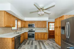 3 Vivian Ct, Fair Lawn, NJ 07410 - Photo 14