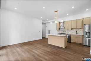 21 Lincoln Park 203, Newark, NJ 07102 - Photo 2