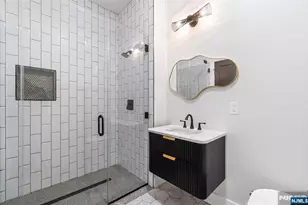 21 Lincoln Park 300, Newark, NJ 07102 - Photo 20