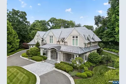 555 Miller Court, Wyckoff Township, NJ 07481 - Photo 2