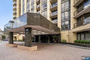 900 Palisade Ave 2403, Fort Lee, NJ 07024 - Photo 2