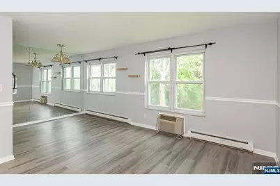 100 Pierson Miller Drive E4 #E4, Pompton Lakes, NJ 07442 - Photo 4