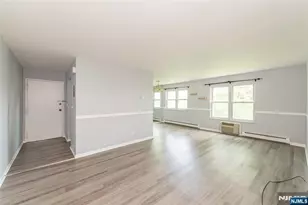 100 Pierson Miller Dr E4, Pompton Lakes, NJ 07442 - Photo 2