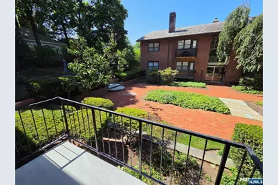 60 Madison Place A10 #A10, Ridgewood, NJ 07450 - Photo 18
