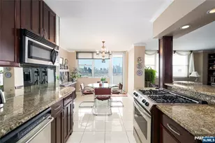 6040 Blvd East 23G, West New York, NJ 07093 - Photo 6