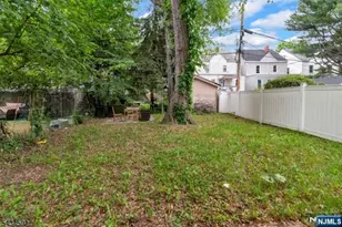 87 19th St, East Orange, NJ 07017 - Photo 12