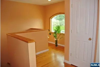 69 Summit Avenue 2 #2, Elmwood Park, NJ 07407 - Photo 10