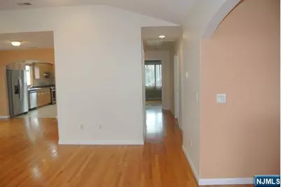 69 Summit Avenue 2 #2, Elmwood Park, NJ 07407 - Photo 14