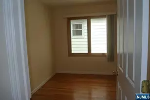 69 Summit Ave 2, Elmwood Park, NJ 07407 - Photo 16
