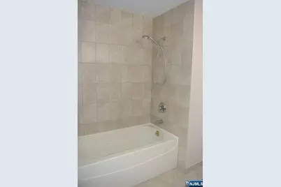 69 Summit Avenue 2 #2, Elmwood Park, NJ 07407 - Photo 18