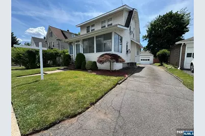 28 Van Houten Street, Bergenfield, NJ 07621 - Photo 2