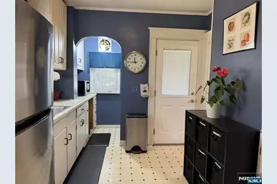 28 Van Houten Street, Bergenfield, NJ 07621 - Photo 26