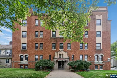 303 C2 Hamilton Place C2 #C2, Hackensack, NJ 07601 - Photo 1