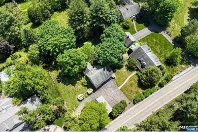584 W Saddle River Road, Upper Saddle River, NJ 07458 - Photo 20