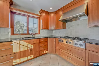 16 Glen Place, Old Tappan, NJ 07675 - Photo 12
