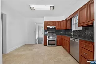 135 Rockwood Pl, Englewood, NJ 07631 - Photo 10