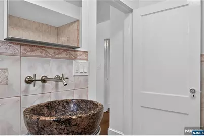 135 Rockwood Place, Englewood, NJ 07631 - Photo 22
