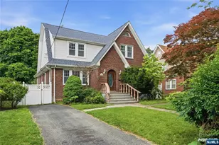 135 Rockwood Pl, Englewood, NJ 07631 - Photo 1