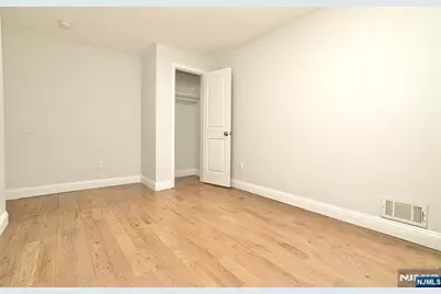 480 Bergen Avenue, Jersey City, NJ 07304 - Photo 20