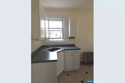 141 Kipp Avenue, Elmwood Park, NJ 07407 - Photo 2