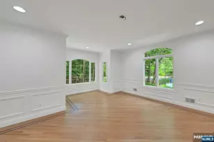 210 Woodmere Ct, Franklin Lakes, NJ 07417 - Photo 6