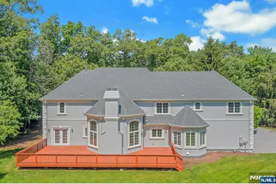 210 Woodmere Court, Franklin Lakes, NJ 07417 - Photo 26