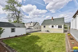 364 Roosevelt Ave, Lyndhurst Township, NJ 07071 - Photo 20