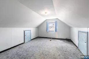 364 Roosevelt Ave, Lyndhurst Township, NJ 07071 - Photo 14