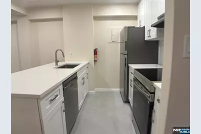 333 Grand Avenue 1P #1P, Palisades Park, NJ 07650 - Photo 6