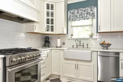 354 Demarest Avenue, Oradell, NJ 07649 - Photo 12