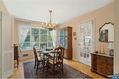10-01 Plymouth Drive, Fair Lawn, NJ 07410 - Photo 8