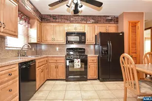 23 Harrison Ave, Saddle Brook Township, NJ 07663 - Photo 10