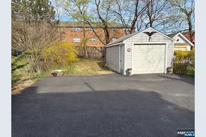 107 3rd Avenue 1st Floor #1st Floor, Hawthorne, NJ 07506 - Photo 10
