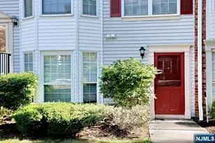 752 Pepperidge Rd, Mahwah, NJ 07430 - Photo 4