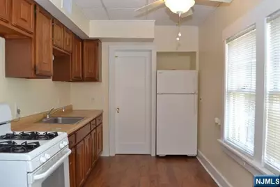 471 Sicomac Avenue 2 #2, Wyckoff Township, NJ 07481 - Photo 6