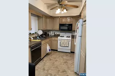 1323 Anderson 5 #5, Fort Lee, NJ 07024 - Photo 10