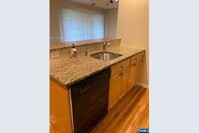 305 Central Park Place, Ramsey, NJ 07446 - Photo 6