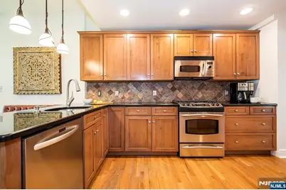 14 Clifford Drive, Park Ridge, NJ 07656 - Photo 10