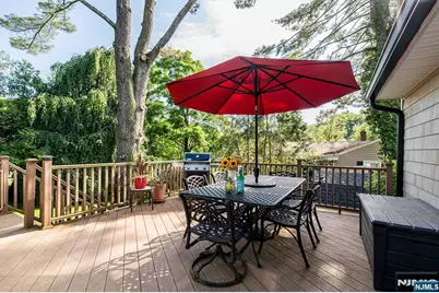 14 Clifford Drive, Park Ridge, NJ 07656 - Photo 18