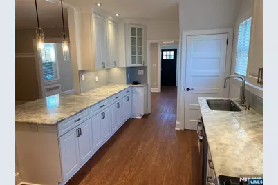 971 Virgil Avenue, Ridgefield, NJ 07657 - Photo 8