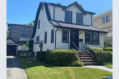 971 Virgil Avenue, Ridgefield, NJ 07657 - Photo 1