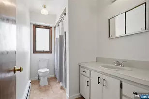 44 Williams Ave, South Hackensack Township, NJ 07606 - Photo 8