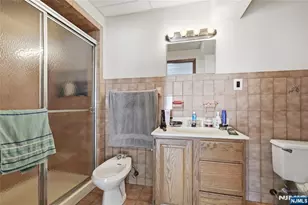 44 Williams Ave, South Hackensack Township, NJ 07606 - Photo 18