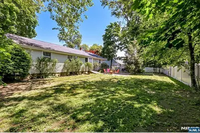559 Herrmann Avenue, River Vale Township, NJ 07675 - Photo 28