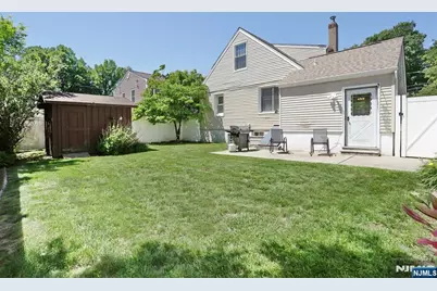 305 Depew Street, Dumont, NJ 07628 - Photo 32