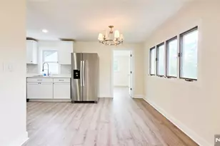 564 Maple Ave, Teaneck Township, NJ 07666 - Photo 10