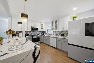 501 2nd Ave, Roselle, NJ 07203 - Photo 4